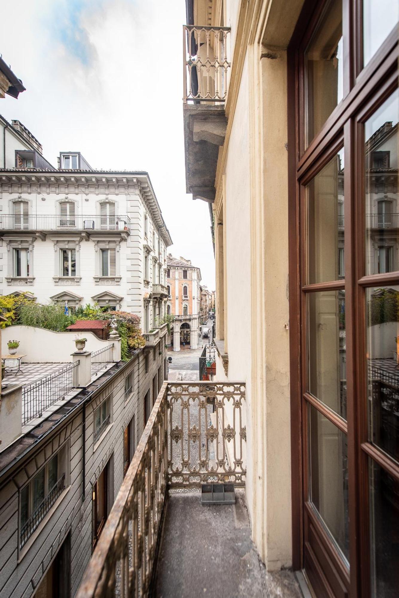 Appartamenti De Lellis - Torino Centro ภายนอก รูปภาพ