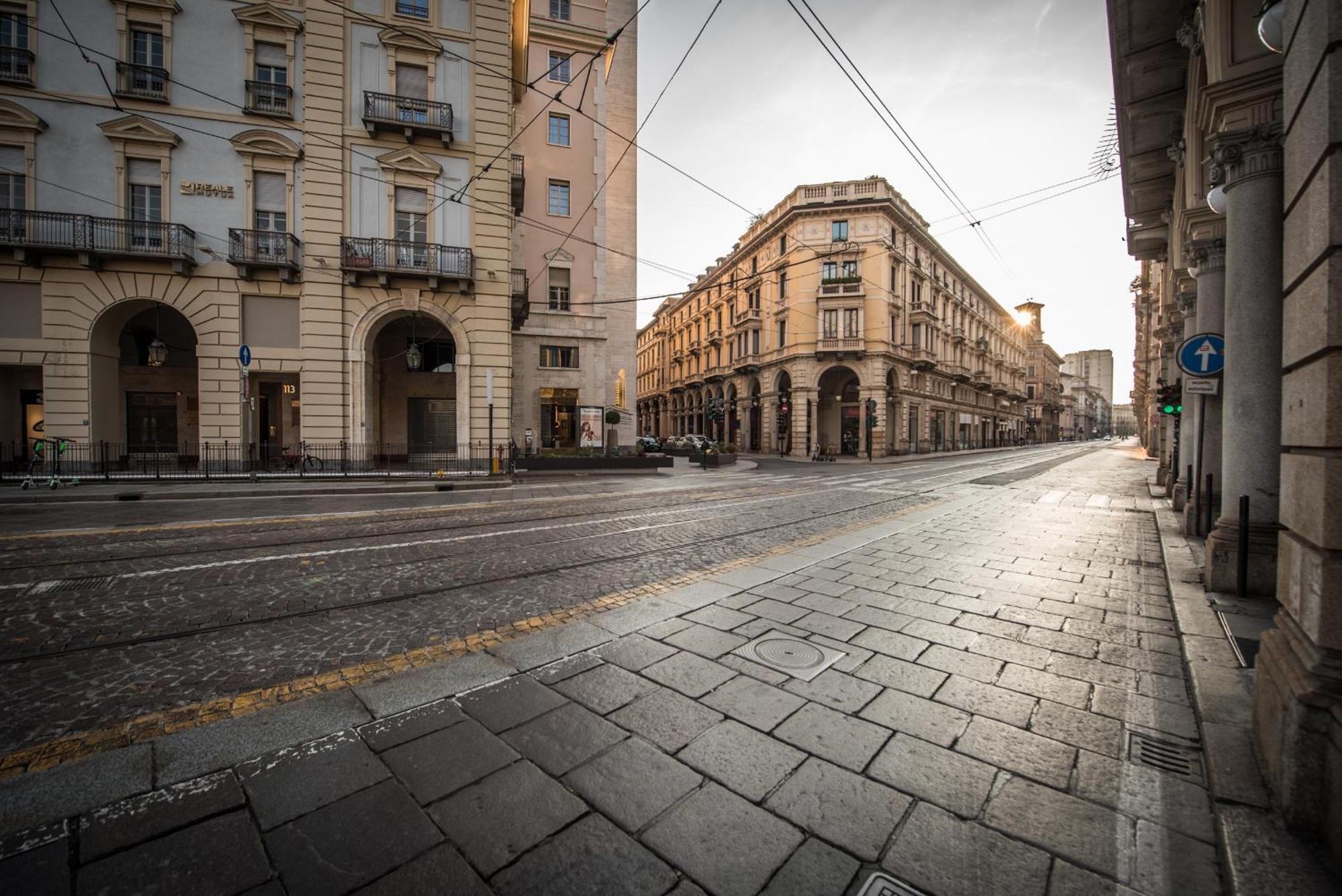 Appartamenti De Lellis - Torino Centro ภายนอก รูปภาพ